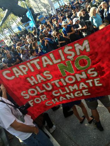 #FloodWallStreet the day after the 400,000 strong New York Climate March (credit: Brad Hornick)